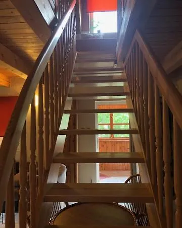 Zamunda House * Zamárdi